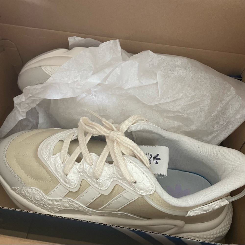 Disney x Ozweego 'The Little Mermaid Collection” Ursula